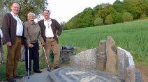  Initiator Richard Roffeis mit den beiden "Blankenauer Hopperain-Spieler" Jürgen von Keitz und Matthias Bickert 