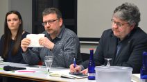 Praktikantin Loreen Hess, Kassierer Andreas Hoffmann, Vorstandssprecher Ralf Zwengel. (v.l.)