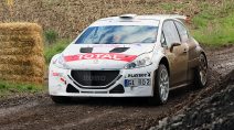 Auf dem neuen Peugeot 208 T16 R5 feierte Christian Riedemann seinen ersten Sieg.