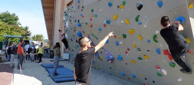 Kletterwand1