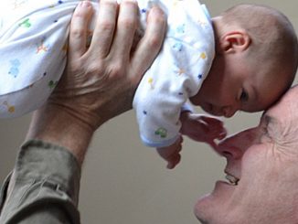 Senioren als Leihgroßeltern gesucht