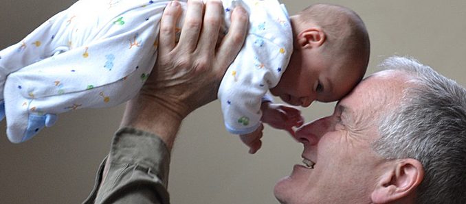 Senioren als Leihgroßeltern gesucht