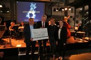 Günter Habig von antonius. Netzwerk Mensch, Stiftungsvorsitzender Gerhard Möller, Centerleiter Lars Busse und Yasmin Wohlerdt (Marketing)