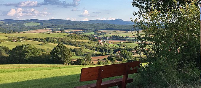 Herrlicher Blick in die Rhönlandschaft.