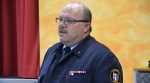 Fachbereichsleiter und Kreisbrandmeister Stefan Manns stellt die Geschichte des Sprechfunklehrgangs im Landkreis Fulda vor.