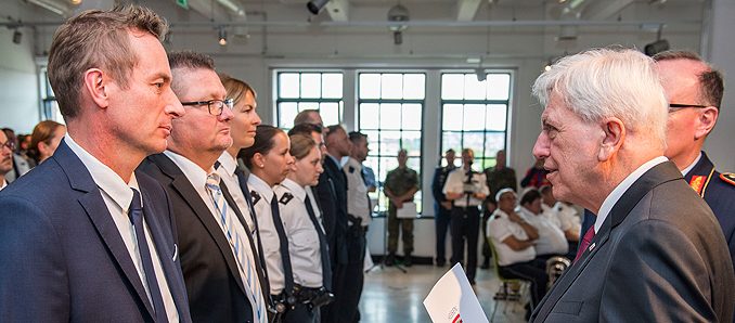 Eherung bouffier pol01