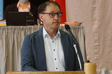 SPD-Fraktionschef Michael Busold zeigte sich fassungslos.