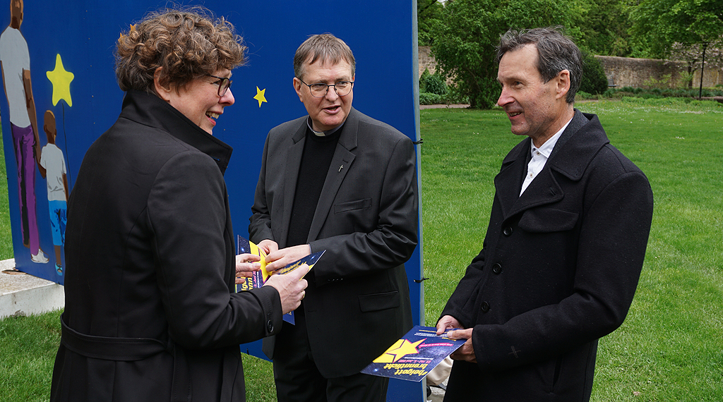 Bischöfin Dr. Beate Hofmann, Stadtpfarrer Stefan Buß und Dekan Bengt Seeberg.