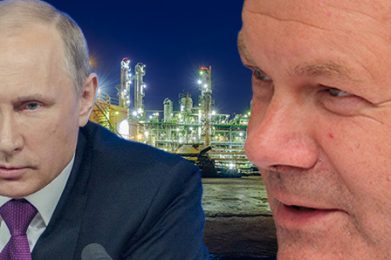 Russlands Präsident Putin und Bundeskanzler Olaf Scholz (SPD).