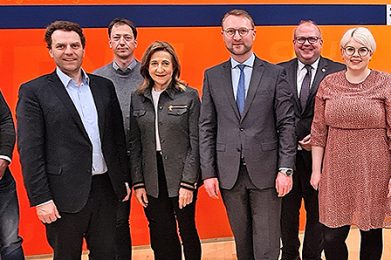 Die neue Spitze der Vogelsberger CDU mit Kreisvorsitzendem Dr. Jens Mischak (4. V. rechts). Foto: Gießler