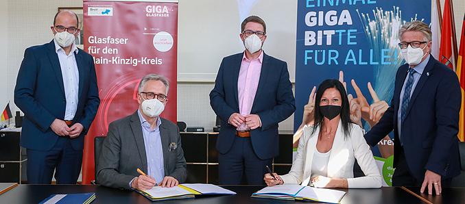 Giga10