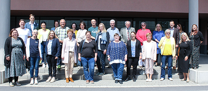 die Teilnehmer und Teilnehmerinnen des jüngsten Netzwerkstreffens im Main-Kinzig-Forum in Gelnhausen.