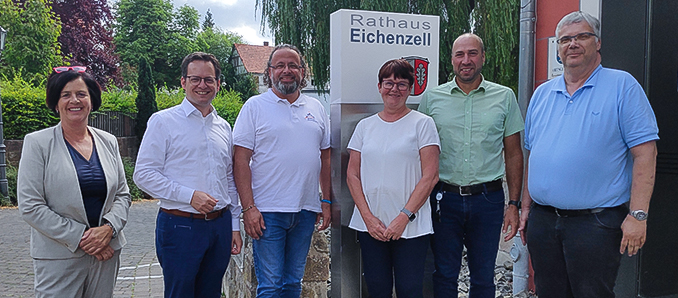 Personen auf dem Foto (v.l.): Birgit Kömpel MdB a.D. (Unterbezirksvorsitzende SPD Fulda), SPD-Landtagsabgeordneter Tobias Eckert (verkehrspolitischer Sprecher der SPD-Landtagsfraktion), Bürgermeister Johannes Rothmund, SPD-Landtagsabgeordnete Sabine Waschke, Projektleiter Thorsten Sturm und Andreas Maraun (Vorsitzender der SPD Eichenzell) Foto: privat