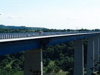 Autobahnbruecke