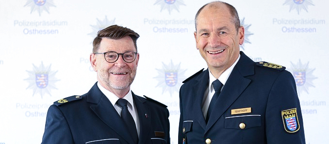 Abteilungsleiter Einsatz Theo Wiegand und  Polizeipräsident Michael Tegethoff. (v.l.) Foto Polizei
