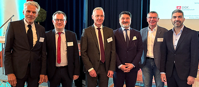 : Sie blicken mit Stolz auf eine gelungene Veranstaltung: Prof. Dr. Hans-Reiner Figulla, Prof. Dr. Marcus Franz, Dr. Heinz Tschernich, PD Dr. Hasan Bushnaq, Dr. Klaus Edel und PD Dr. Mahmoud Diab (v.l.) Foto: privat