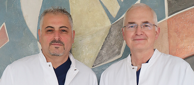 Dr. Amer Jomha (links) und Professor Dr. Peter Issing gehören erneut zu den bundesweit führenden Medizinern ihres Fachgebietes. Foto:  Klinikum Hersfeld-Rotenburg