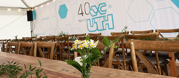 uth_40_00 Uth 40 00