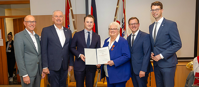 Bundesverdienstkreuz_rb1 Bundesverdienstkreuz rb1