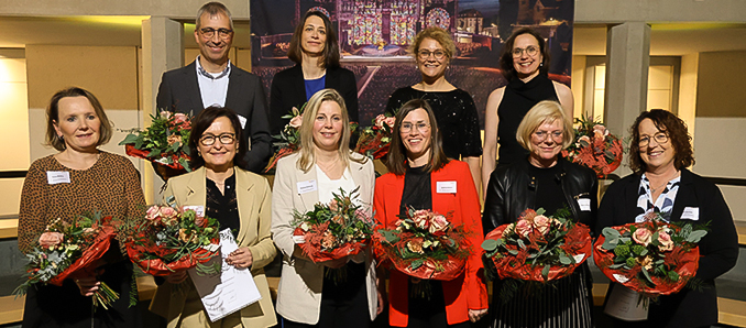 Mehrere Mitarbeitende wurden für 40 und 25 Jahre in Diensten des Bistums Fulda besonders geehrt. Foto: Ralph Leupolt
