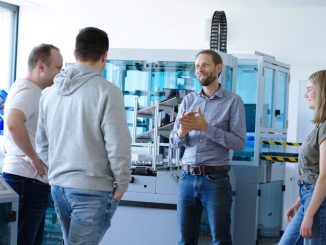 10 DT100725 Projekt2zu1 WI ET Bilddatenbank 1.2.2