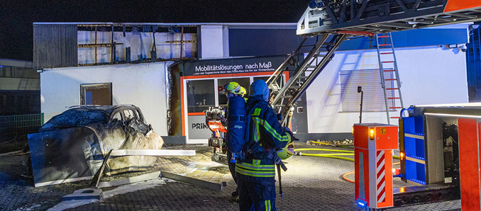 Brandanschlag auf Autovermietung in Fulda: Hoher Schaden in der Frankfurter Straße